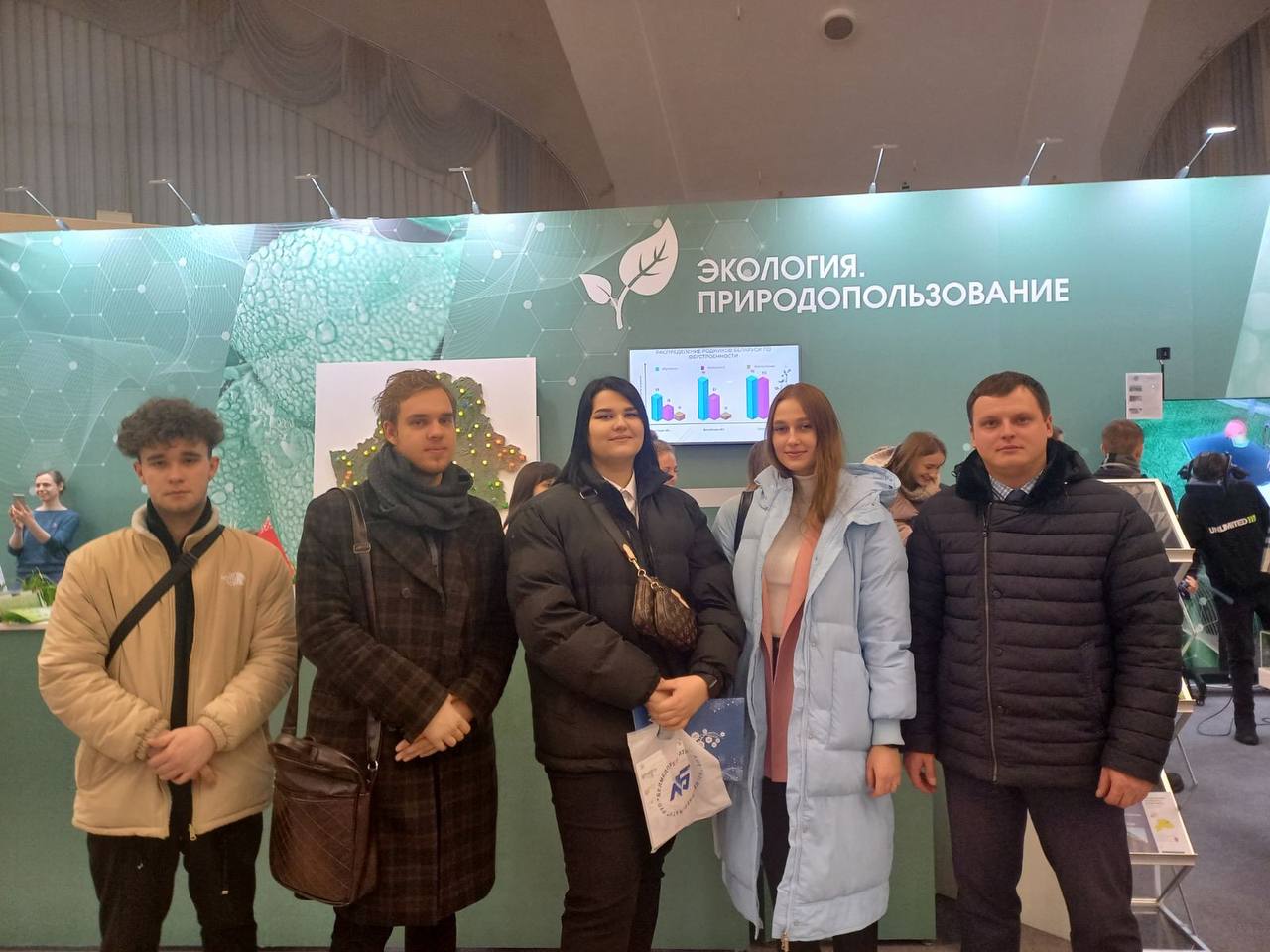 Студенты МГЭИ им. А. Д. Сахарова БГУ посетили выставку «Беларусь интеллектуальная»