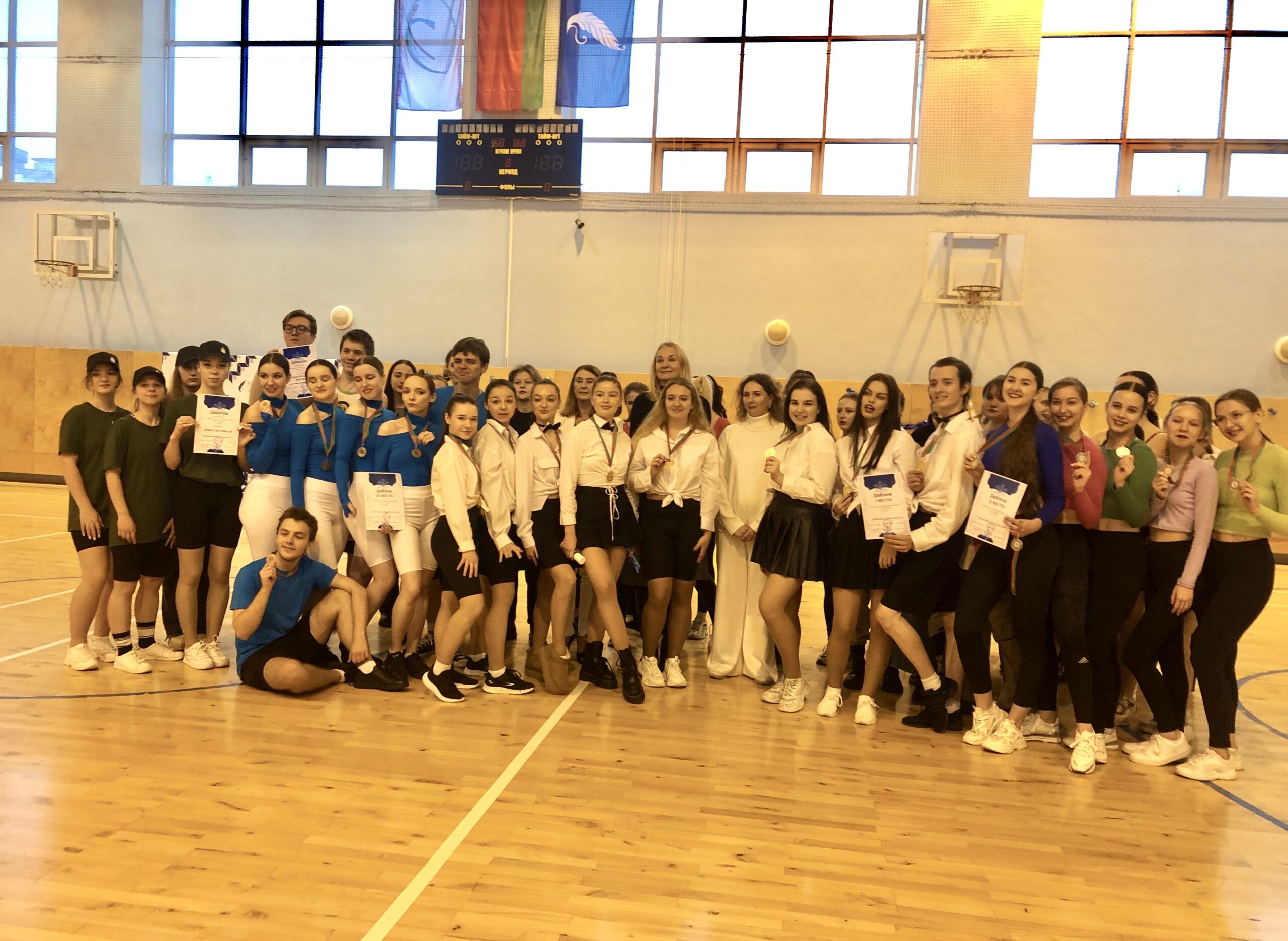 ДЕБЮТ КОМАНДЫ МГЭИ НА ФЕСТИВАЛЕ ПО АЭРОБИКЕ «AERO FREESTYLE» ДЕБЮТ КОМАНДЫ МГЭИ НА ФЕСТИВАЛЕ ПО АЭРОБИКЕ «AERO FREESTYLE»