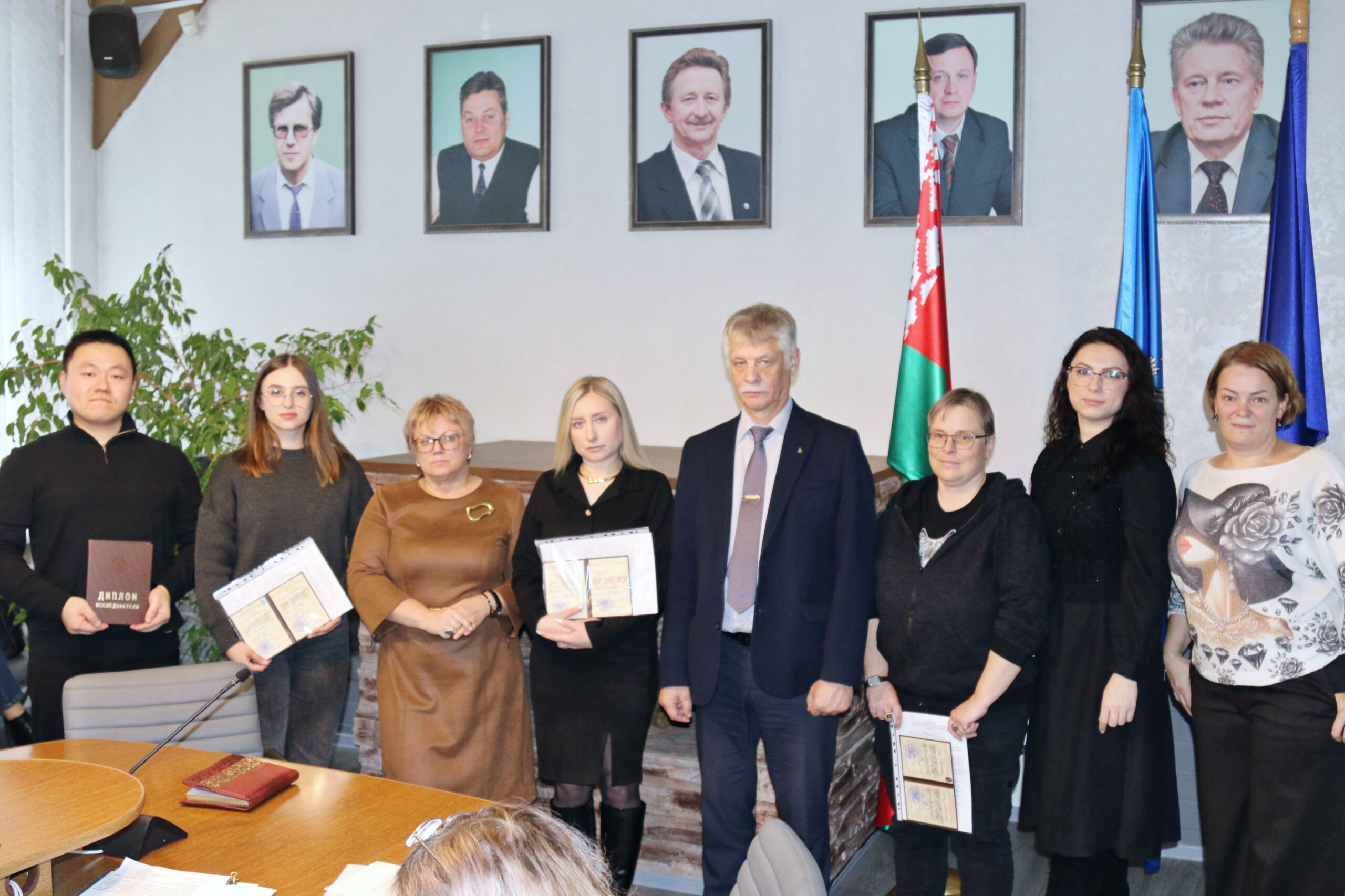 Вручены дипломы исследователей: МГЭИ имени А.Д.Сахарова БГУ отметил выпуск аспирантуры