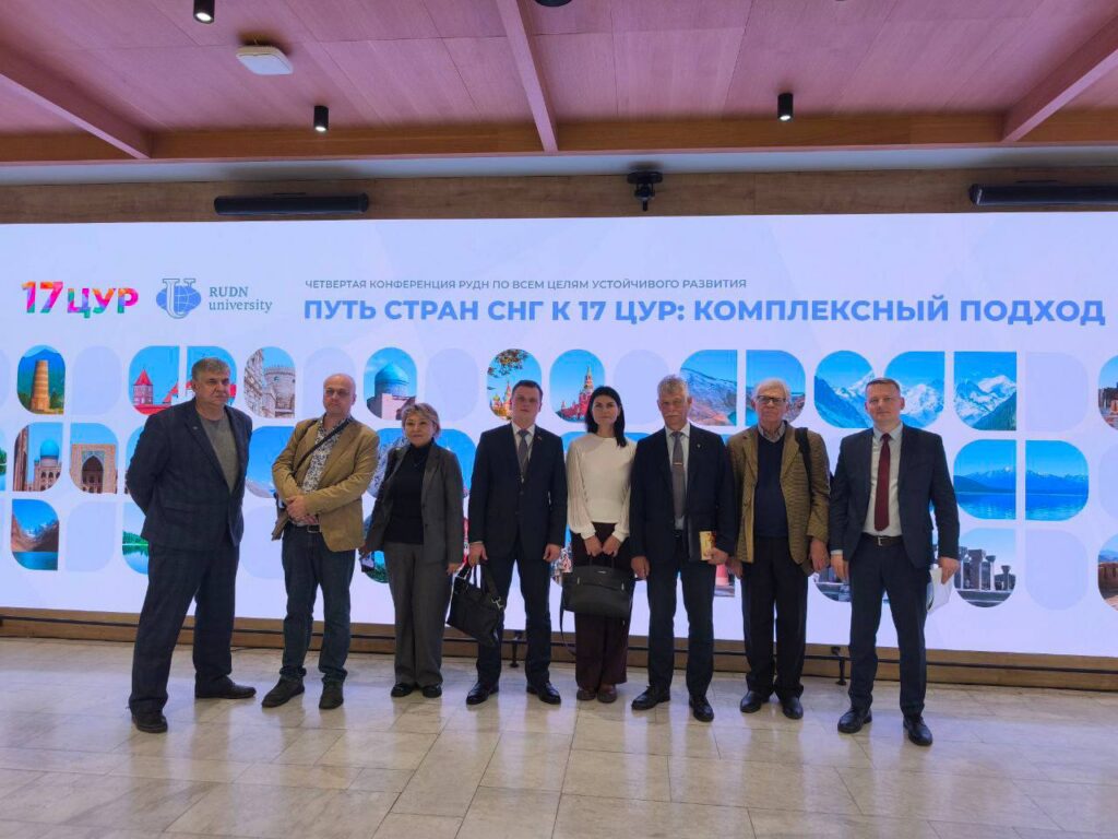 photo_5253935220510100638_y