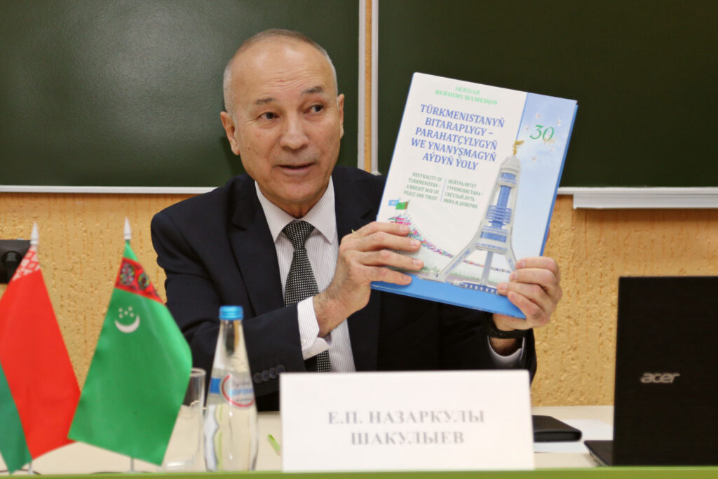 5E6F6042-6026-488B-BAFD-492AC0359F4F