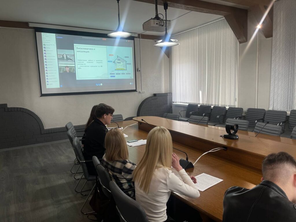 photo_5404728734838887142_y